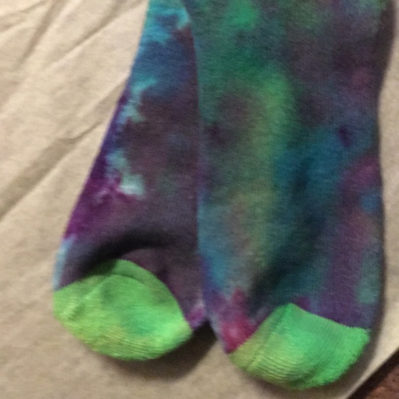 Alex & Faith Tie Dye Socks - Picture 5 of 9